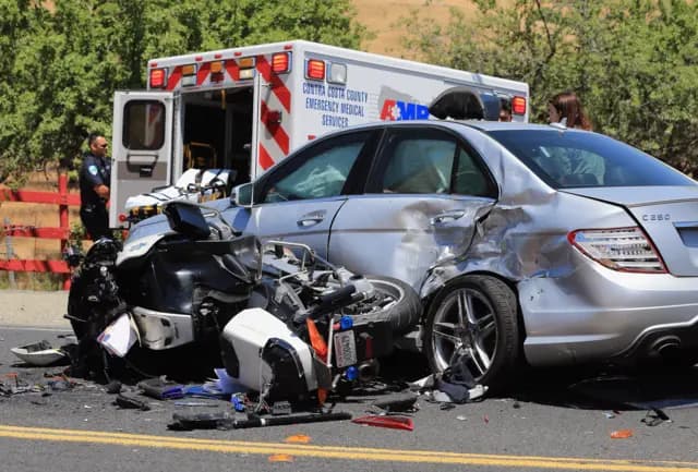 Qué hacer después de un accidente de tráfico: Guía paso a paso